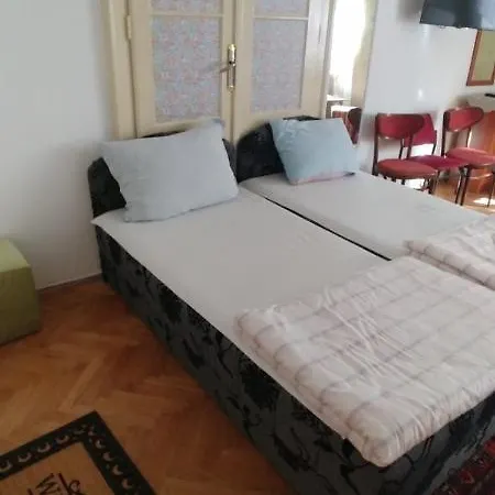 Top Hotel *